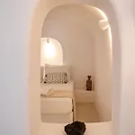 As Holiday Caves