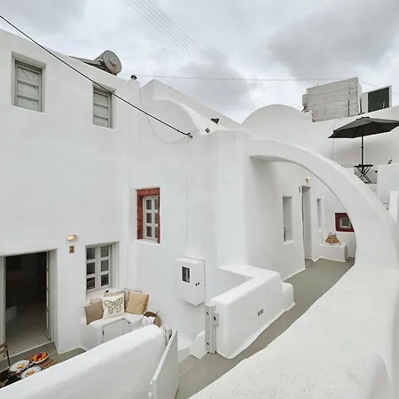Apartment As Holiday Caves Messaria (Santorini)