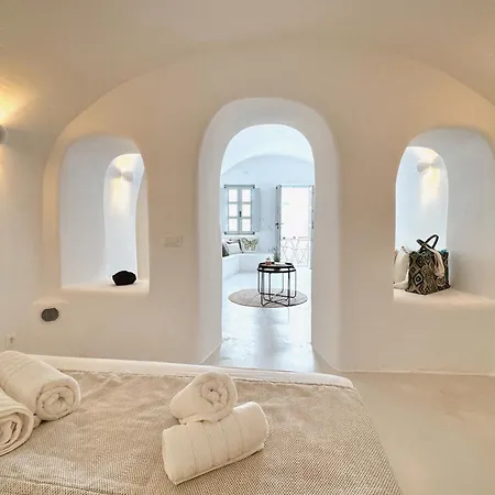Apartment As Holiday Caves Messaria (Santorini)