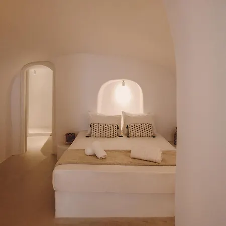 Apartment As Holiday Caves Messaria (Santorini)